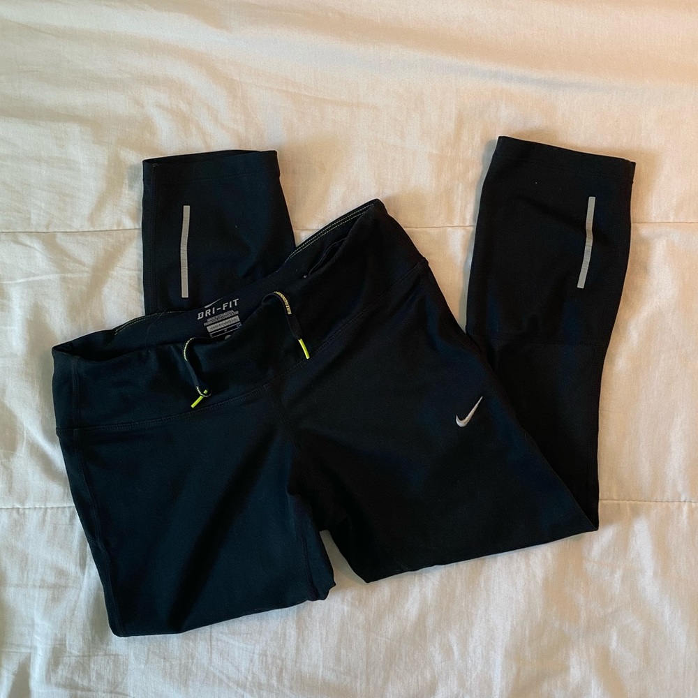 Nike Cropped Dri-Fit Leggings